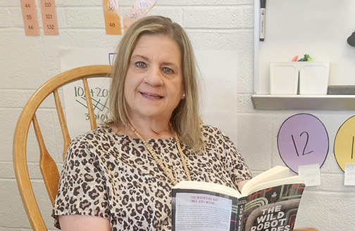 As she retires from her career as Hampton’s 2nd grade teacher, Barb Parsley says she is grateful for the support she has received in her 20 years at Hampton and the opportunity to truly know her students. 