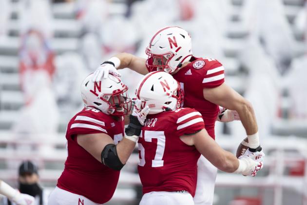 Photo courtesy UNL athletics// Aurora native Austin Allen celebrates with his teammates after his first career touchdown reception in a 24-17 loss to Minnesota Saturday.
