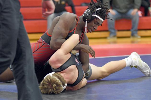 Mack Owens made quick work Dec. 30, defeating Northwest’s Joseph Stein in 58 seconds as Aurora earned a dual victory over the Vikings. 