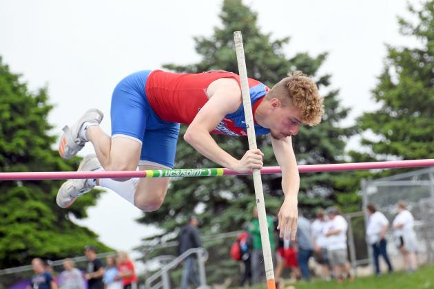Tanner Wood set a new PR for himself in the pole vault, finishing ninth with a mark of 12-foot.