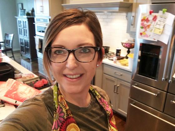 Hampton native Jodi Jefferson retired from the Air Force in 2020 and quickly settled into her Omaha kitchen, where she now spends time baking specialty cakes and cupcakes.