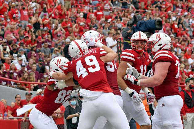 Nate Boerkircher (49) and Austin Allen (11) were on the field at the same time in a two tight end set late in the third quarter for the Big Red.