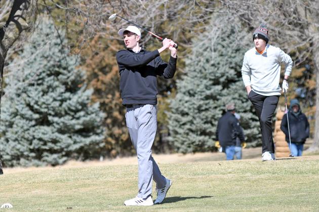 Aurora’s Tate Nachtigal pulls out his trusty three-wood off the tee-box on the 9th hole at Friday’s Seward Invite. Nachtigal paced the Huskies with an 85, finishing fifth overall. 