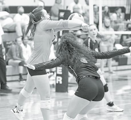 Giltner’s Addison Wilson had 22 digs in a loss to High Plains on Thursday, one of four Lady Hornet players to do so. News-Register/Richard Rhodens