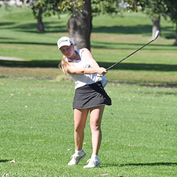 Aurora senior Delainey Phillips earned medalist honors at both Friday’s Central Conference meet, as well as Monday’s C-1 District, helping her team qualify for next week’s 2-day state tournament at North Platte.