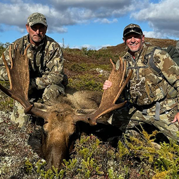 Hunting brothers Cory and Clint Ohlson
