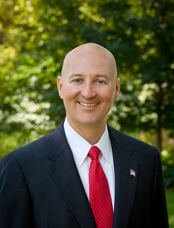 Gov Pete Ricketts