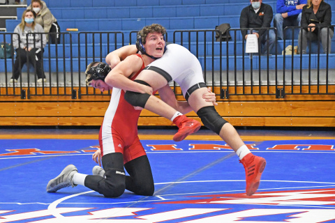 HPC’s Hunter Gress picked up a second period pinfall victory over Cross County/Osceola’s Jakob Hogan.Cutline