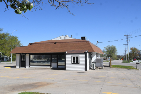 The former Chuck’s 2.0 Restaurant building at 850 Q St. in Aurora is closed now and the property is available for sale.