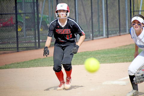 Aurora’s Taylor Janda extends from third on a pitch during a 6-4 loss to Bennington in the B-3 district final Friday.