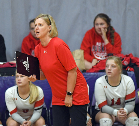 Lois Hixson is retiring as Aurora's volleyball coach after 16 successful seasons at the helm. 