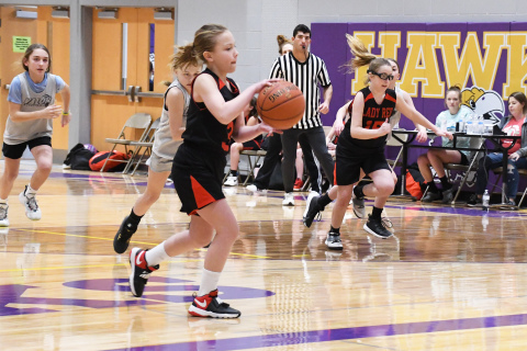 A fifth grade girls team from Smith Center, Kan., made the trip to Hampton Sunday to compete in the Be Greater Today Hoops Classic.