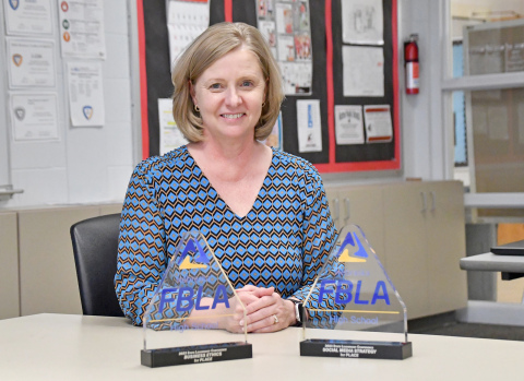 Lois Hixson, a 20-year Aurora educator, will leave the classroom for the last time at the end of the school year after a total of 34 years in education. 