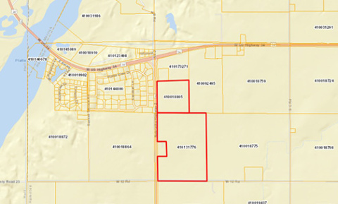 The 146 acres of Hamilton County farm ground owned by Mt. Edna Farms, a shell company owned by billionaire Bill Gates, is in two adjoining parcels (outlined in red) near the intersection of Highway 34 and Nebraska 2. 