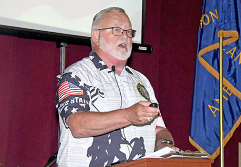 Speaker Dan Kuester tells the attendees at the Hampton Veterans Memorial Fundraiser that the veterans park will be the community’s own version of Arlington National Cemetery. 