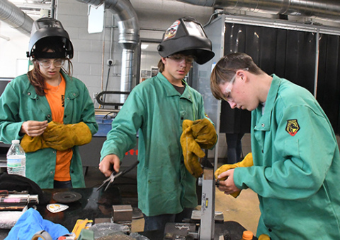 The Leadership Center hosted two welding camps to give 40 students from 7th to 12th grade  the opportunity to learn different welding techniques and meet with professionals from local welding businesses. 