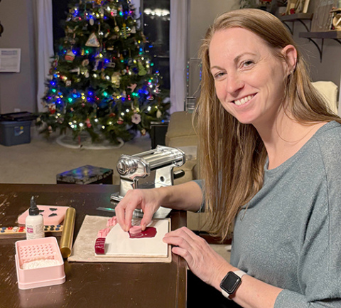 Outside of the Christmas season, Wilbrand has made custom jewelry for high school and college sports. A frequent design Wilbrand has made is husky pawprints for Aurora students, including for her nieces who are involved in sports.
