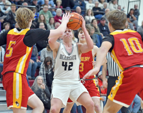 Jagger Regier led the Bearcats wtih 12 points in a 54-44 loss to Fairbury Thursday to open the 2025-26 winter season.