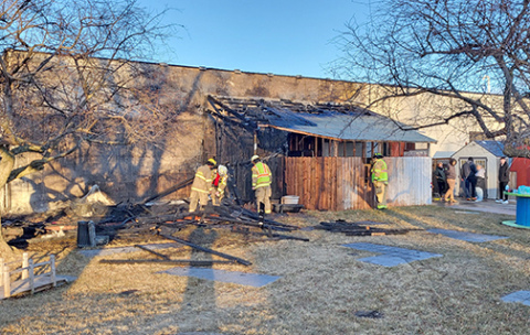 Fire destroys raptor exhibit at Edgerton. 