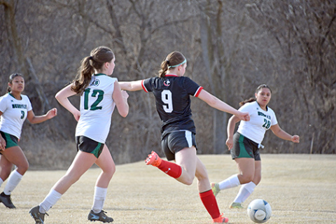 Aurora’s Kenna Merrihew scored the game’s lone goal Thursday as the Huskies downed Schuyler, 1-0. 