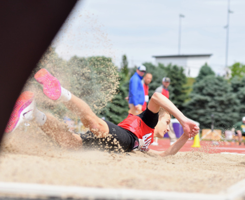 Jayden Slagle picked up triple jump gold in Class B Wednesday, clearing 47-4.25. 