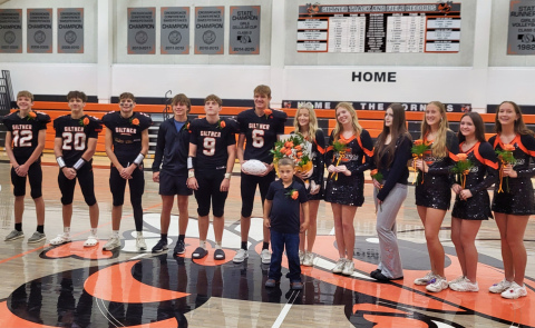 Hornets crown Homecoming royalty