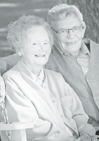 Card shower to honor Max and JoAnn Friesens’ 70th wedding anniversary