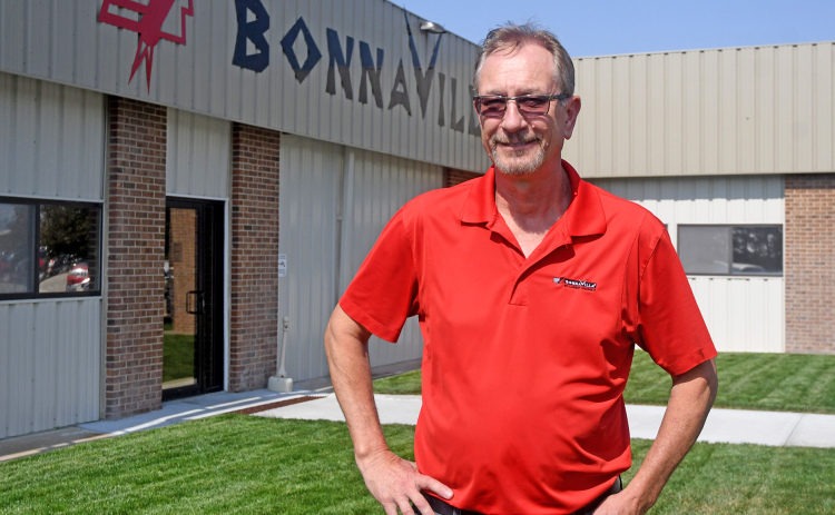 Roger Scott’s last day on the job at BonnaVilla Homes will be Friday, ending a 45-year career with the Aurora-based manufactured housing company.