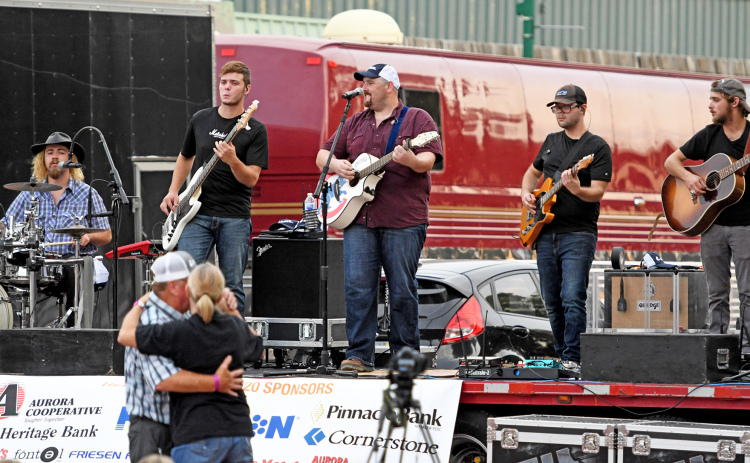 Bands on the Bricks is starting back up for summer 2021.