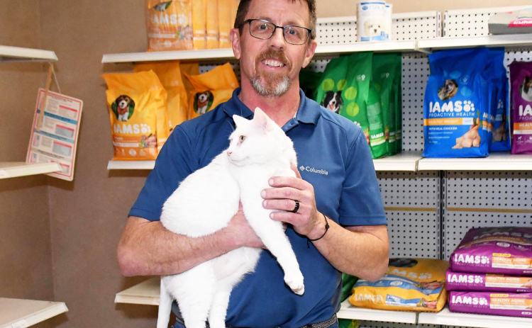 Tim Sullivan, a veterinarian who launched Sulllivan Companion Animal Clinic 25 years ago, has announced plans to move his practice to York at the end of the year though he hopes to one day return.