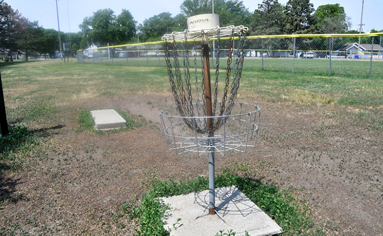 The Aurora City Council approved of construction of a new disc golf course at Streeter Park and an upgrade of the one at Refshauge Park.