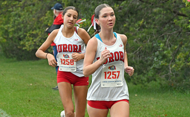 Ella Eggleston (front) and Lexi Ericksen make their way through the C4 district race, each finishing in the top 10.