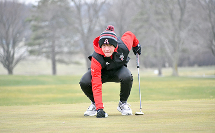In his first-ever competitive golf meet, sophomore Ryan Staehr carded a 90 at Seward, tying the best score for the Huskies in its season-opening event.