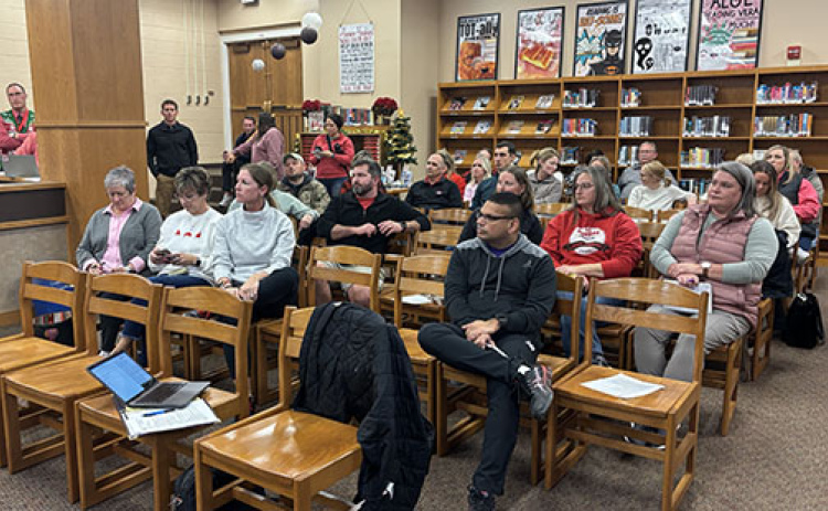 A crowd of more than 30 local parents and educators listened as the Aurora 4R School Board spent more than 3 hours discussing the possibility of expanding the preschool program and other related changes during Monday’s meeting.