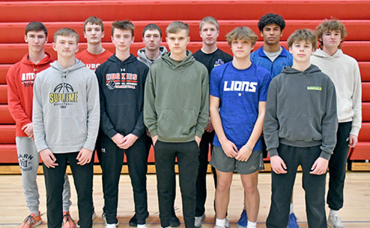 Aurora’s returning letterwinners on the boys side include, front row from left: Kash Kleinschmidt, Colten Nachtigal, Jacob Fink, Carter Schuetze, Isaiah Uhrmacher. Back row: Evan Hermanson, Jayden Slagle, Brett Mellies, Charlie Evans, Vendell Juzyk, Korey Caudill.