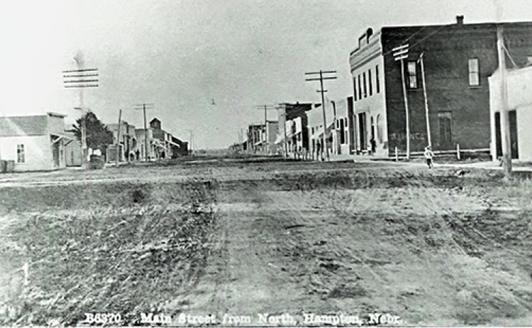 This historic photo looking south on Hampton’s 3rd Street in 1915 shows the IOOF Opera House at right towering over the other buildings. It that time it was a bee hive of activity, hosting theatrical performances, concerts, lectures, dances and many other community events.