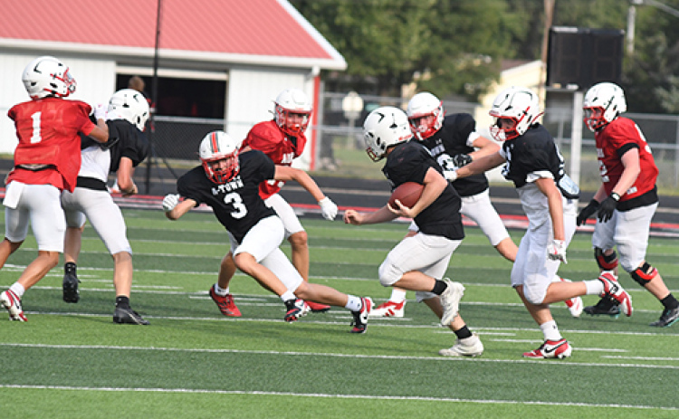 Husky Nation and coaches got one last look at the Aurora football team Friday with the team’s final preseason scrimmage. The Huskies kick off the 2025 season Friday at Pierce. The Bluejays are ranked preseason No. 8 in Class C1, with the Huskies No. 9.