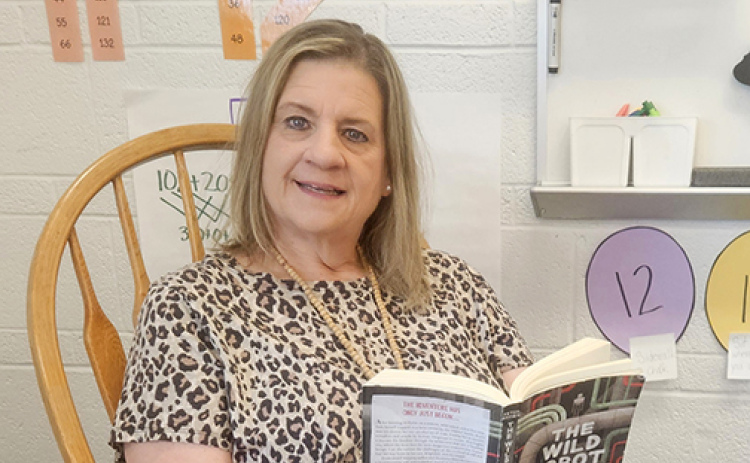 As she retires from her career as Hampton’s 2nd grade teacher, Barb Parsley says she is grateful for the support she has received in her 20 years at Hampton and the opportunity to truly know her students.