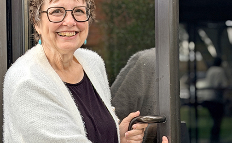 Brenda Groelz of Aurora has been appointed by The Leadership Center as its new executive director